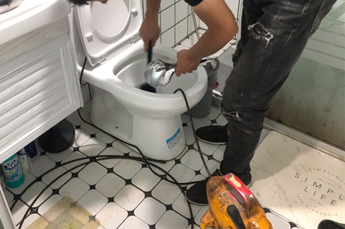 乌拉特后疏通下水道