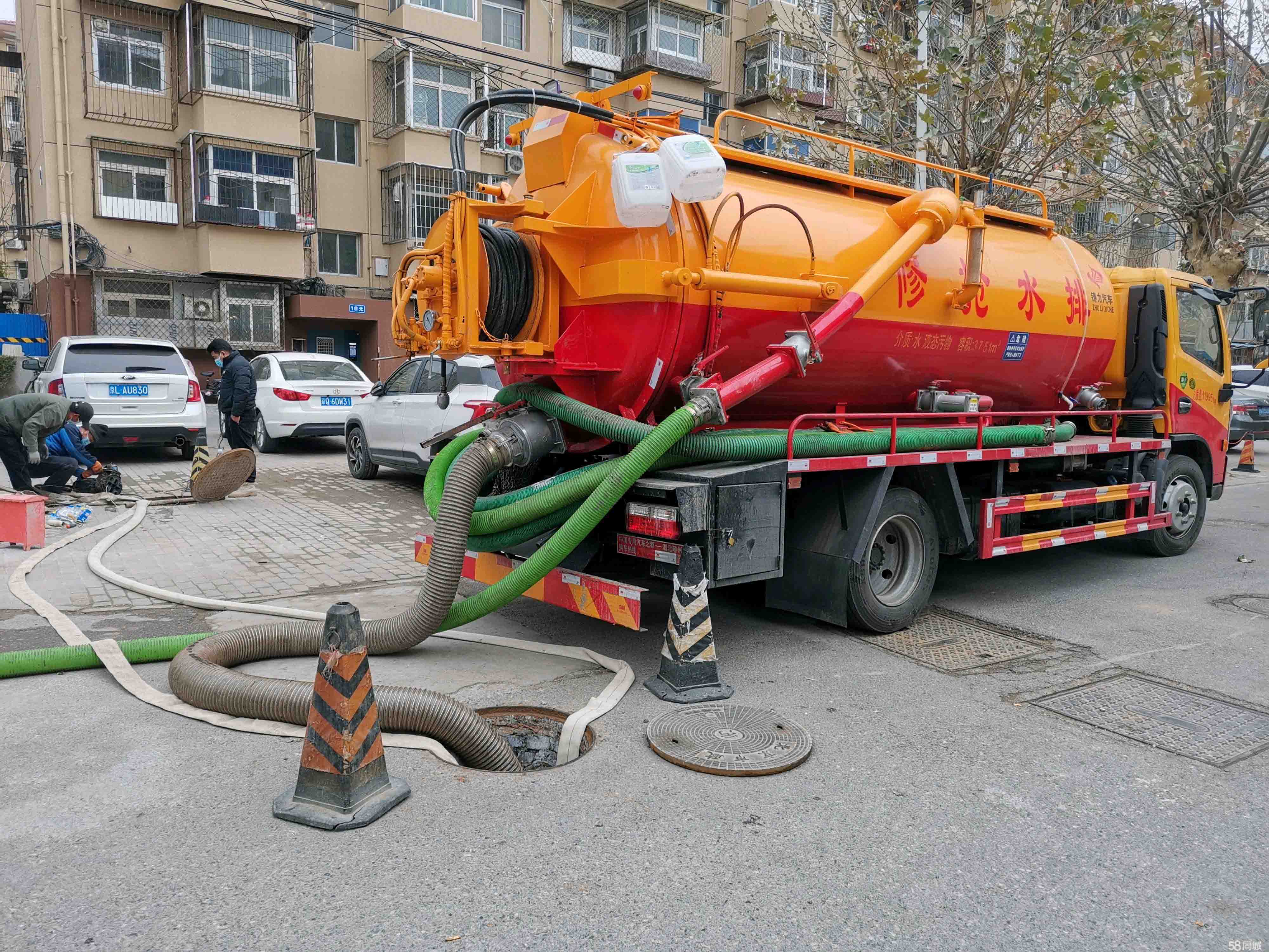 乌拉特后抽粪吸污