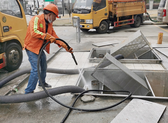 乌拉特后隔油池清理